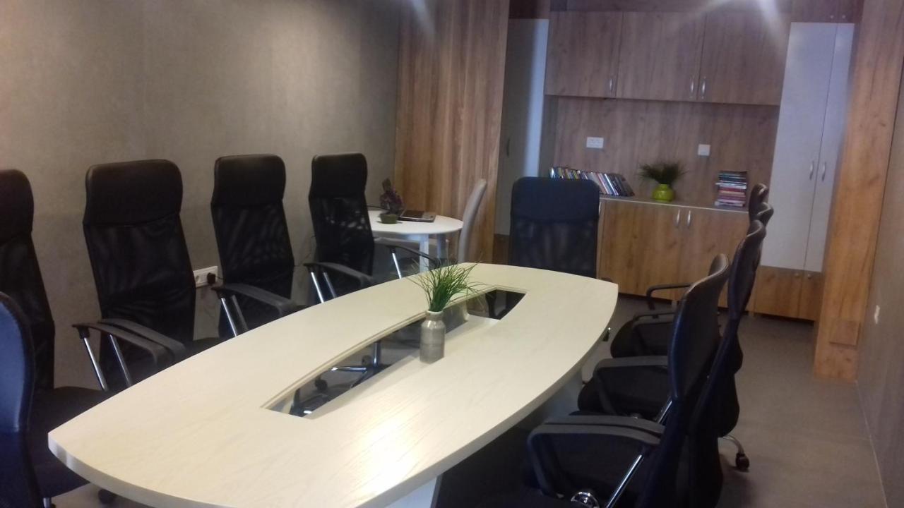 Tilia Hotell Cetinje Eksteriør bilde