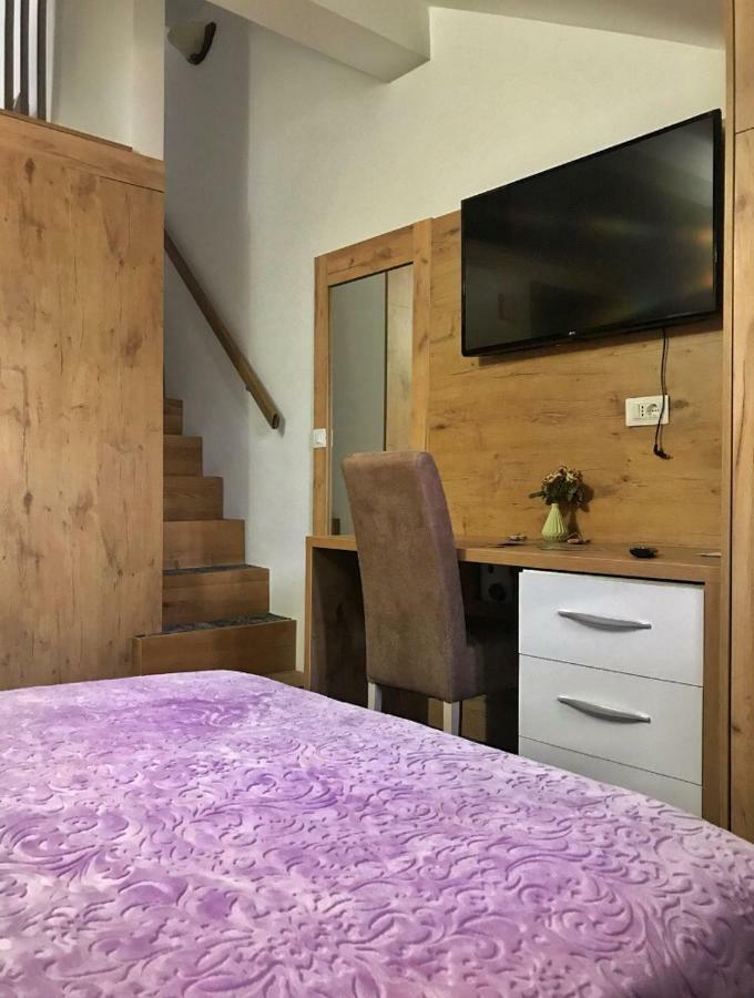 Tilia Hotell Cetinje Eksteriør bilde